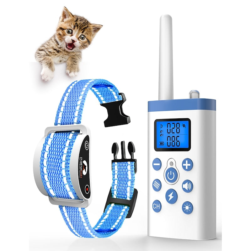 Collar de entrenamiento remoto y consola para gatos, adiestramiento felino suave y efectivo.