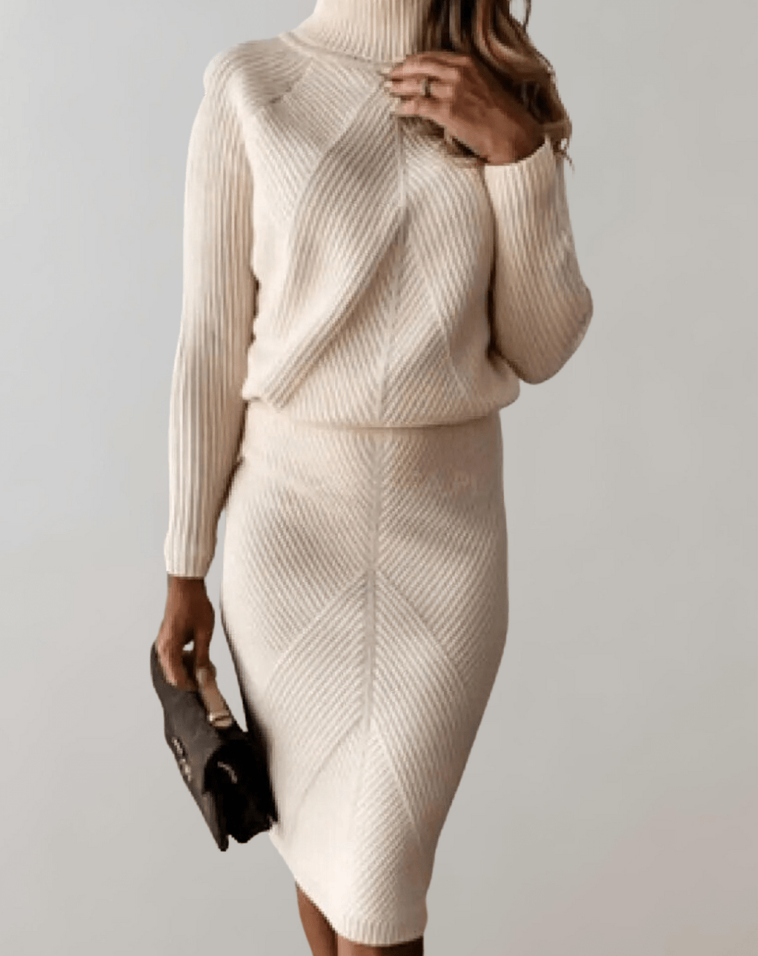 Moda mujer: Conjunto de punto con cuello alto y manga larga, ideal para el frío otoñal.