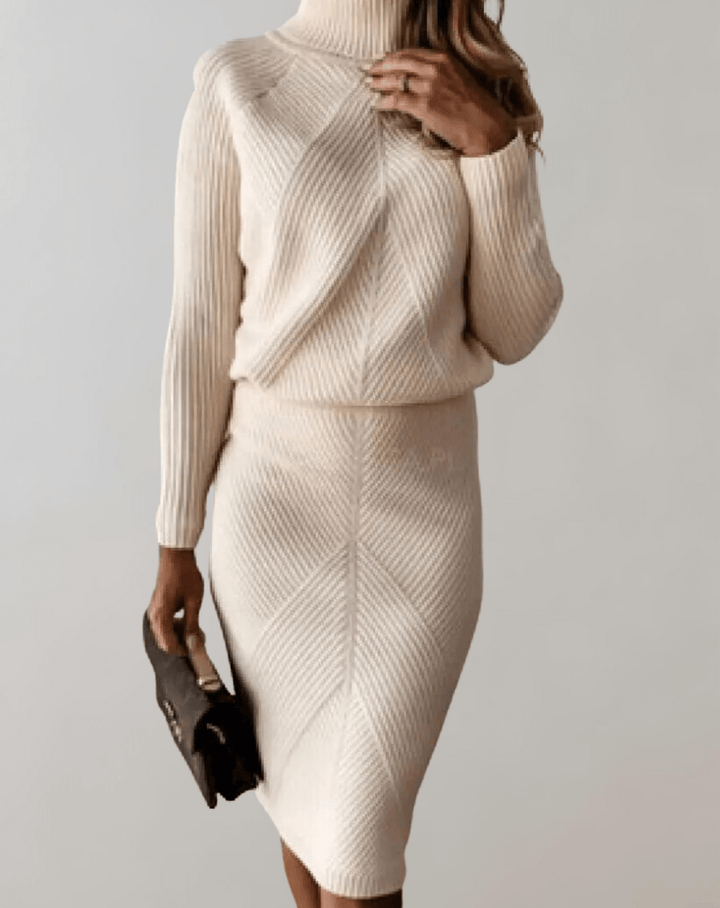 Moda mujer: Conjunto de punto con cuello alto y manga larga, ideal para el frío otoñal.