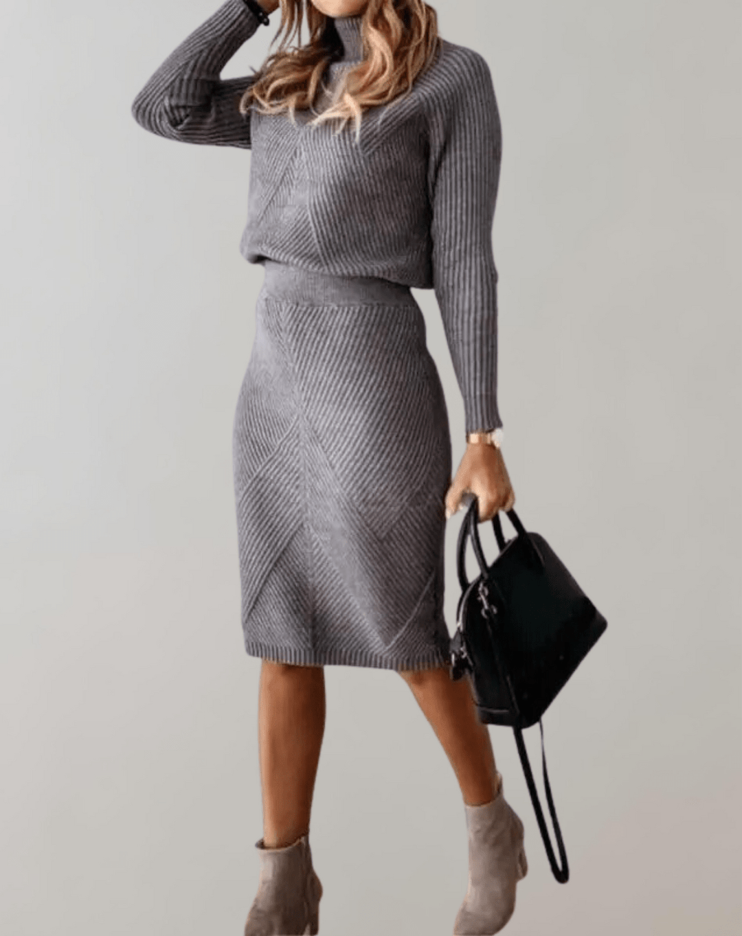 Conjunto de punto mujer, dos piezas, cuello alto, manga larga. Perfecta moda de entretiempo.