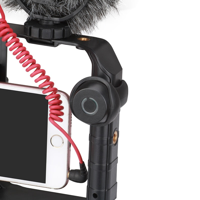 Estabilizador de video para smartphone con luz LED brillante, mejora la calidad visual de tus grabaciones móviles.