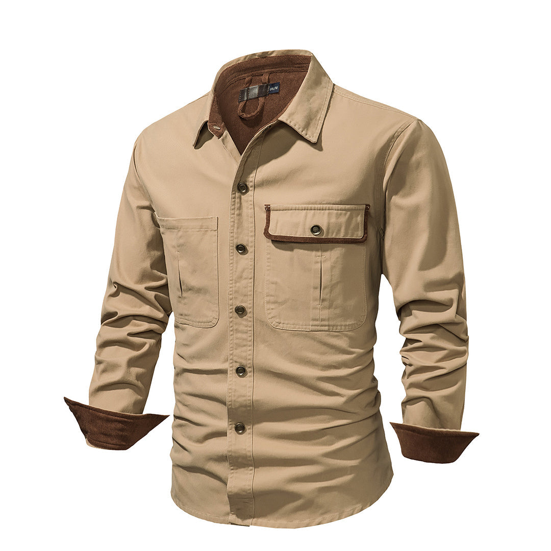 Camisa elegante de hombre, manga larga con puños de contraste, look moderno para oficina o salida nocturna.