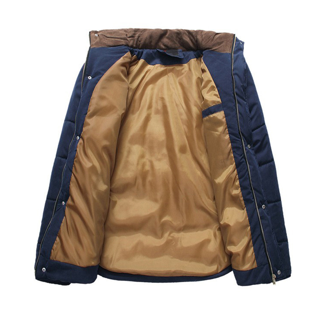 Abrigo acolchado de hombre para otoño, con diseño ligero. Moda masculina con cremallera y bolsillos.