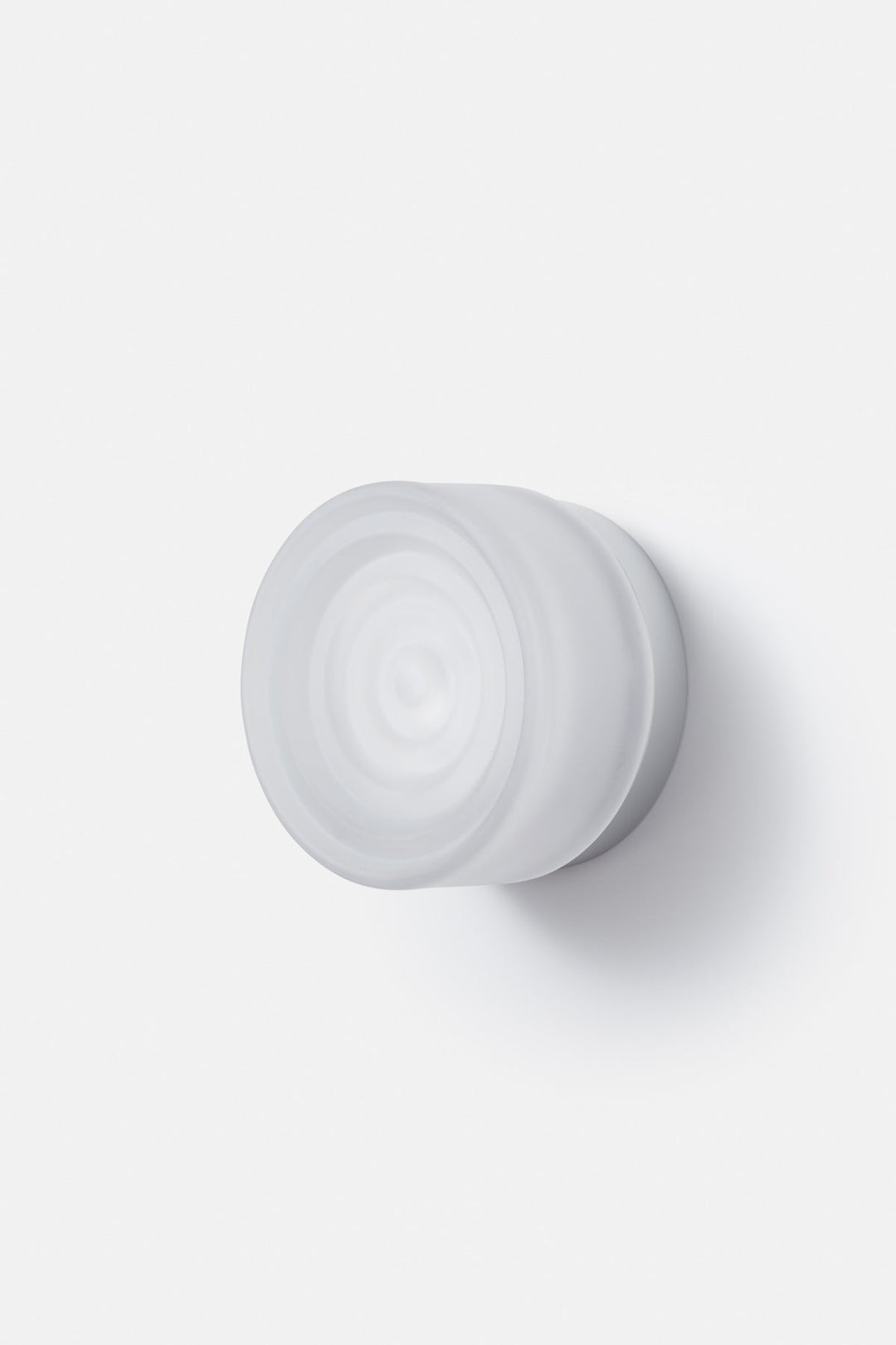 Luminaria de pared exterior LED IP65, crea un ambiente ondulado con su luz difusa suave.