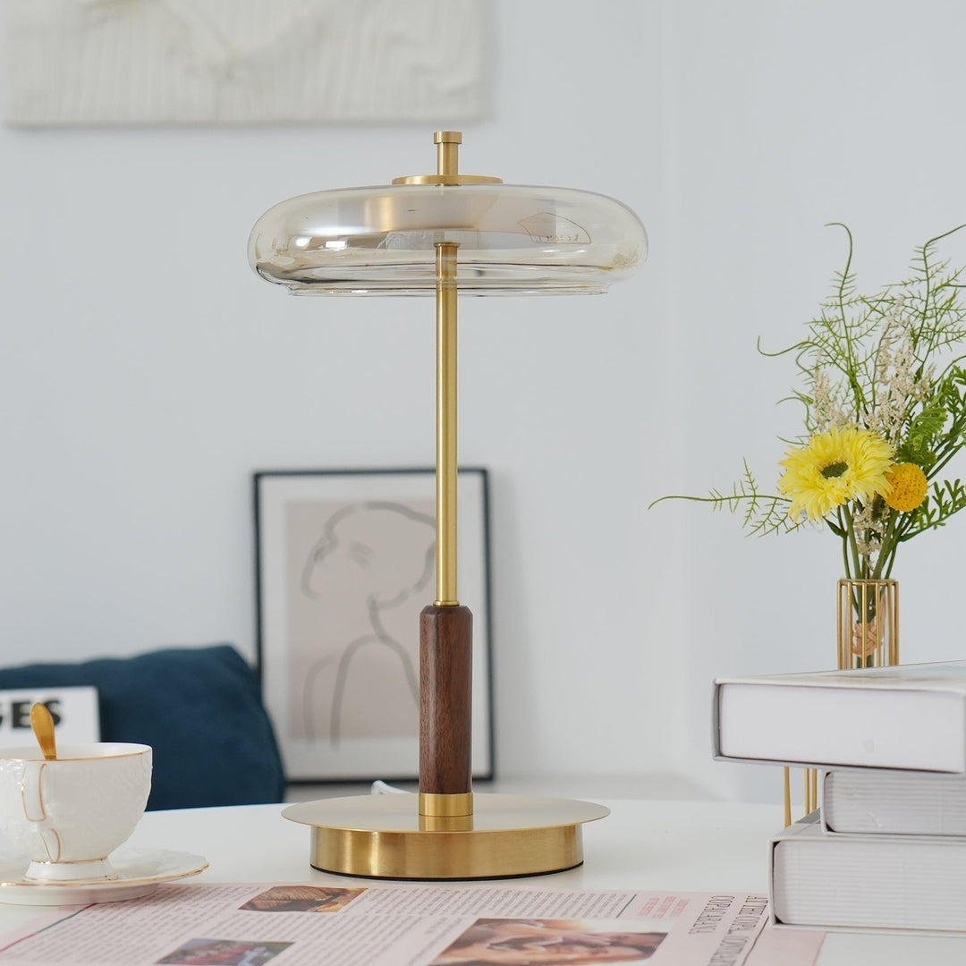 Lámpara de mesa LED, diseño contemporáneo que complementa tu estilo.