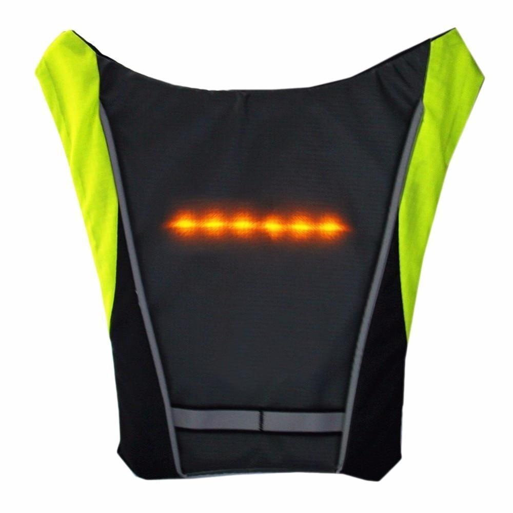 Chaleco LED reflectante para seguridad en carretera, señalización de giro clara y visible de noche.