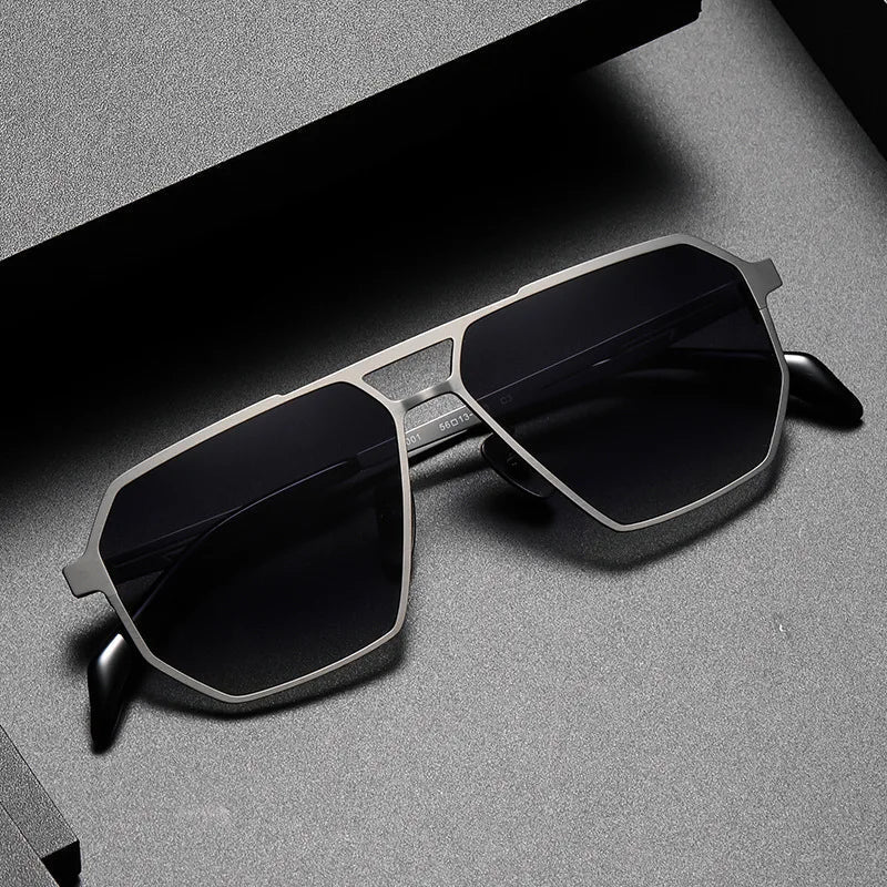 Gafas de sol aviador unisex de titanio polarizadas UV400.