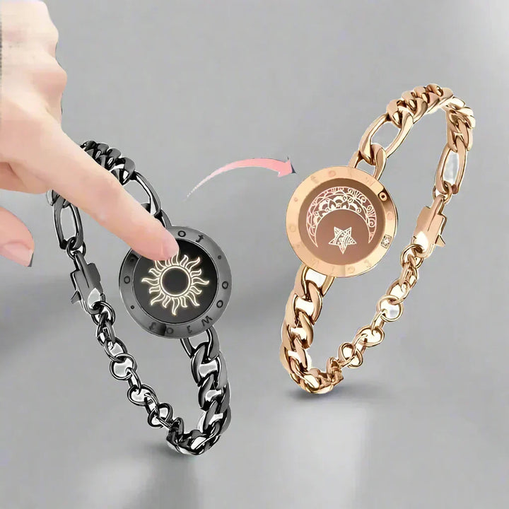 Pulseras de conexión a distancia con luz y vibración. Joyas modernas unisex para parejas. Amor y tecnología.