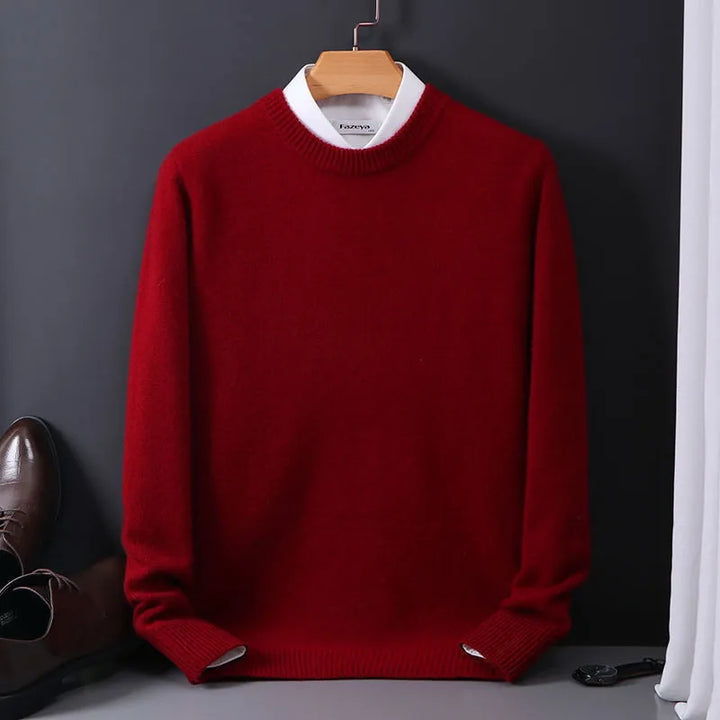 Hombre con jersey de punto elegante. Pullover clásico, manga larga, ideal para el frío invernal.