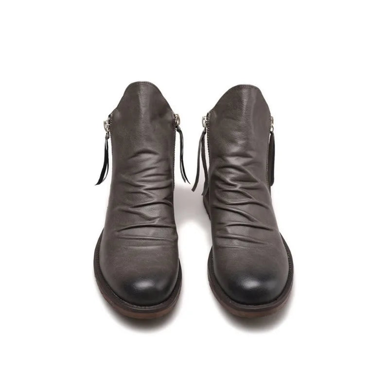 Botas Chelsea de hombre en color negro, calzado elegante y cómodo para el día a día. Estilo moderno y atemporal.
