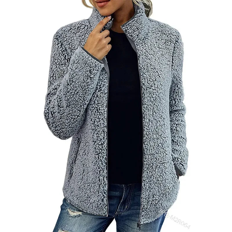 Chaqueta de invierno cálida para mujer, con capucha y cremallera, ideal para el frío exterior.