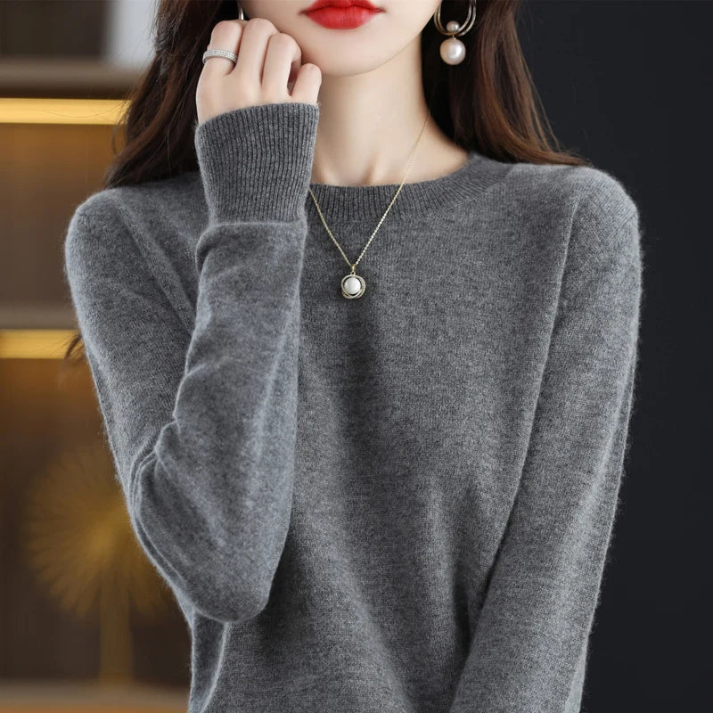 Suéter de mujer elegante y cómodo, ajuste ceñido, cuello redondo, ideal para el día a día.