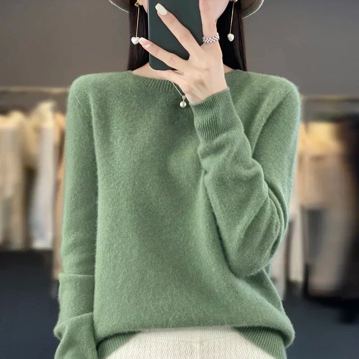 Jersey cálido y delgado para mujer, perfecto para el invierno. Elegante moda femenina de manga larga.