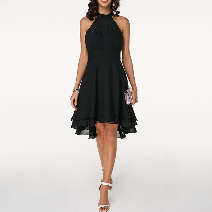 Vestido midi ajustado halter para mujer, ideal para fiesta de verano, realza silueta elegante.