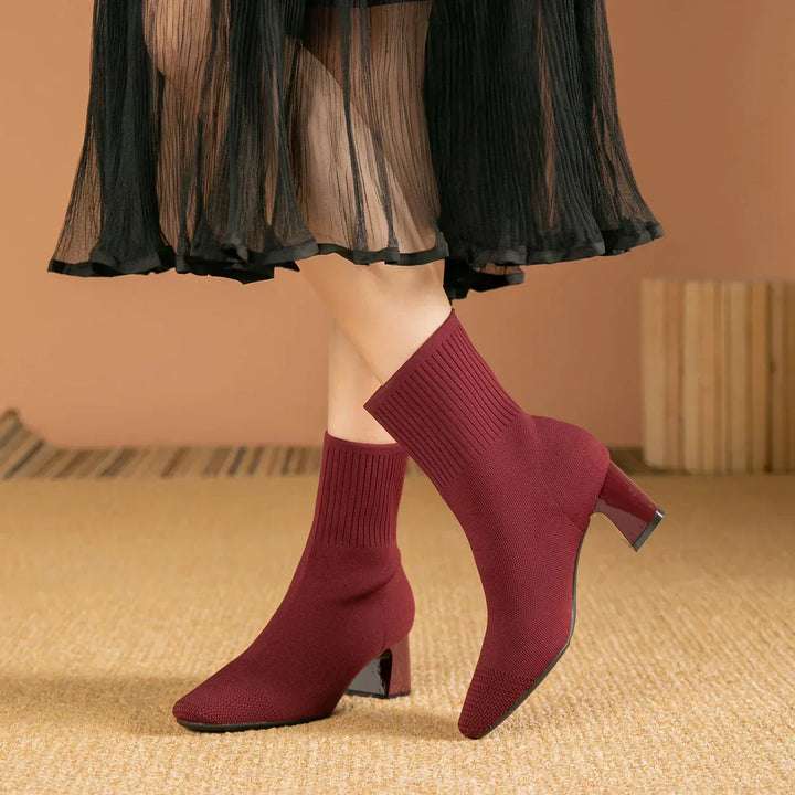 Botines tobilleros LUCIA con cremallera. Calzado femenino elegante y cómodo con suela antideslizante para otoño-invierno.