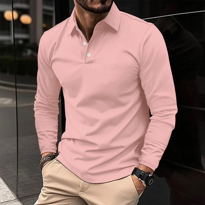 Camisa polo masculina, básico de armario para un estilo elegante. Ropa cómoda y versátil.