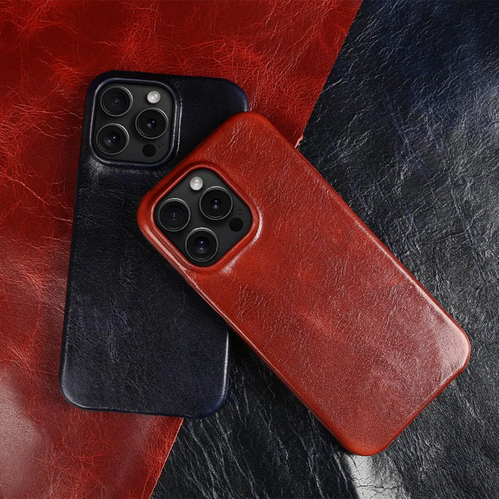 Funda de cuero genuino para iPhone. Textura antideslizante para un agarre seguro y un estilo premium.
