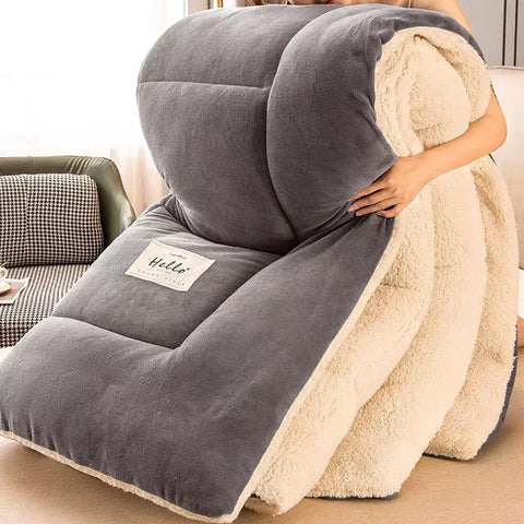 Manta grande de franela con forro polar, doble capa para máximo confort y calidez en sala o dormitorio.