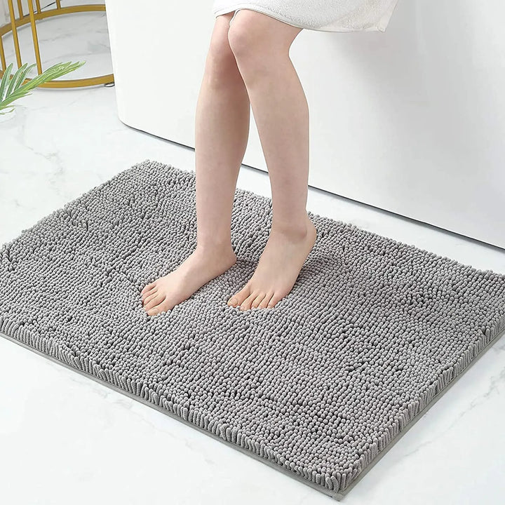 Seguridad en el baño con esta alfombra antideslizante y absorbente. Perfecta para hogar y cocina.