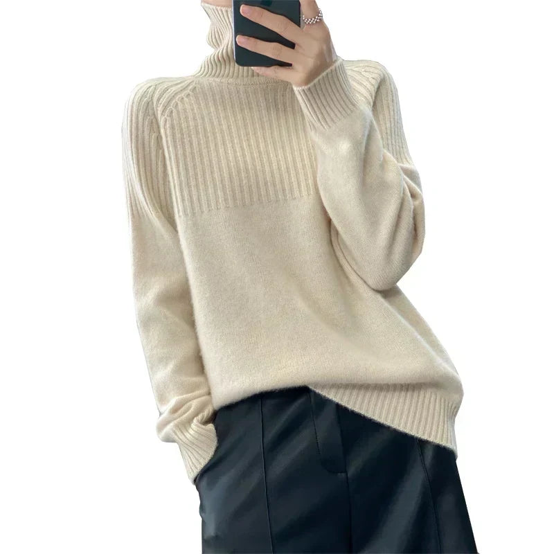 Suéter de mujer de cuello alto, prenda casual y elegante, ideal para días fríos de invierno.