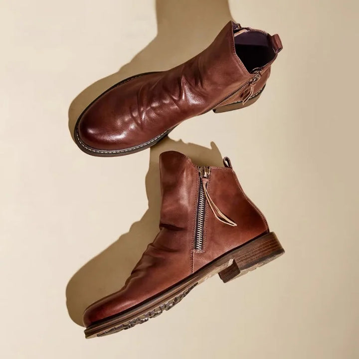 Botas Chelsea de piel para hombre, acabado elegante y diseño moderno. Perfectas para vestir o uso diario.