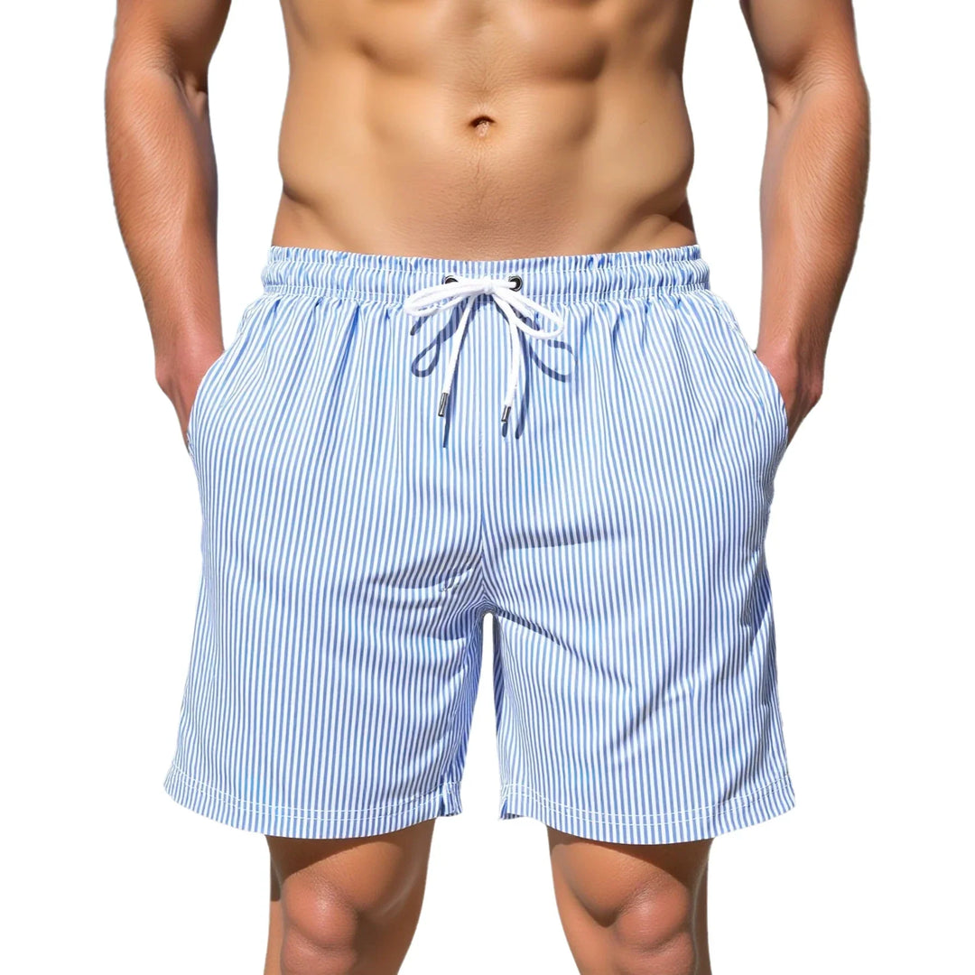 Bañador a rayas para hombre, ideal para días de verano, vacaciones, playa y piscina. Máxima comodidad.