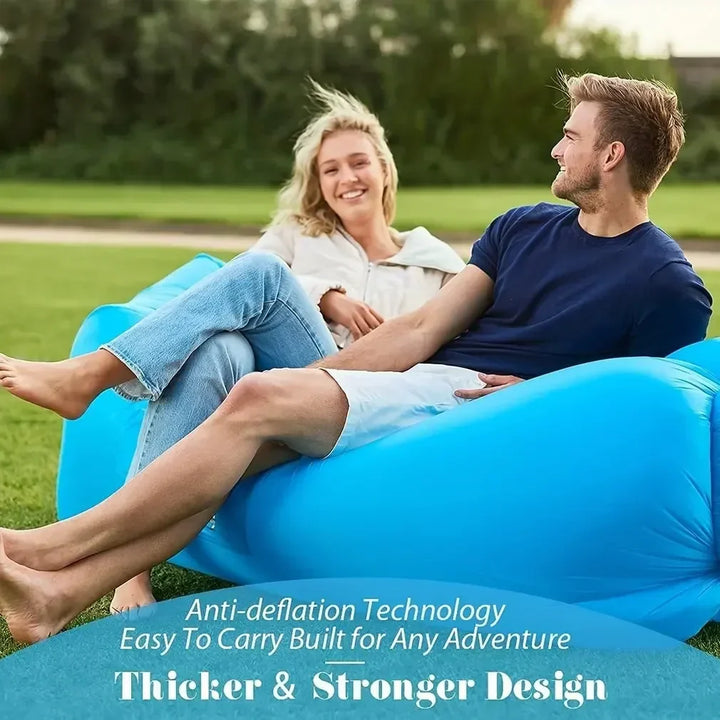 Sofá inflable unisex, compañero ideal para tus aventuras de camping y vacaciones al aire libre.