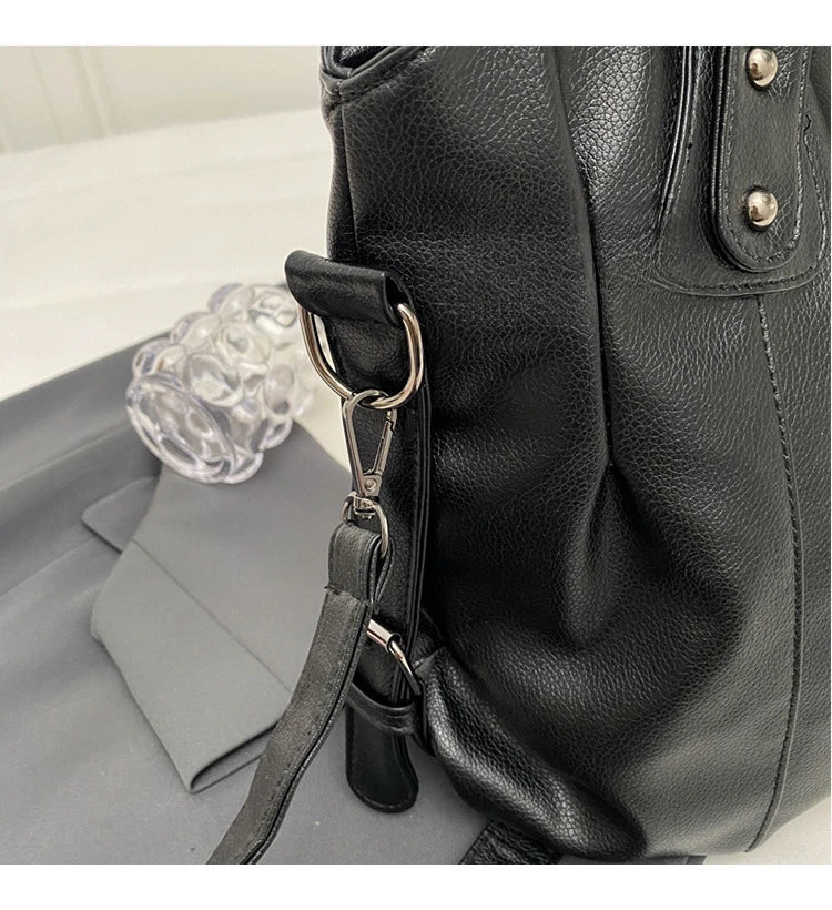 Bolso negro de cuero vegano suave para mujer, hombro. Ideal como organizador diario espacioso.