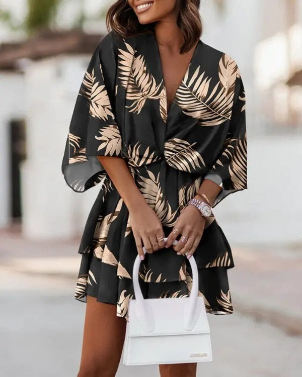 Vestido mini floral cómodo con escote en V para mujer, ideal para días de verano y casual.