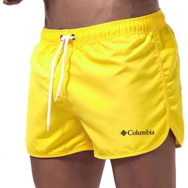 Bañador deportivo para hombre, ideal para nadar y actividades acuáticas en verano.