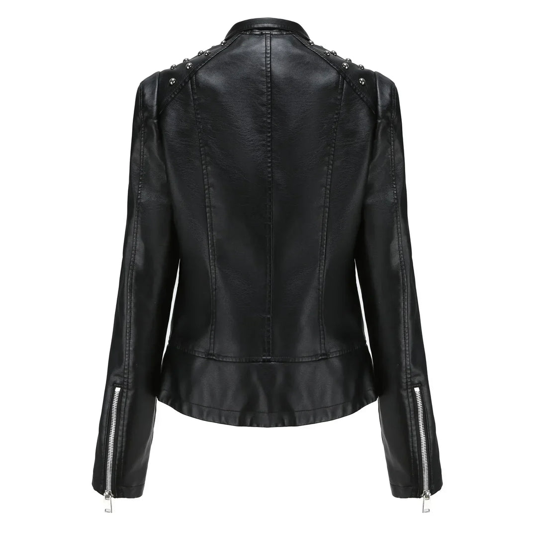 Chaqueta elegante de mujer, slim fit, ideal para oficina o eventos formales en otoño.