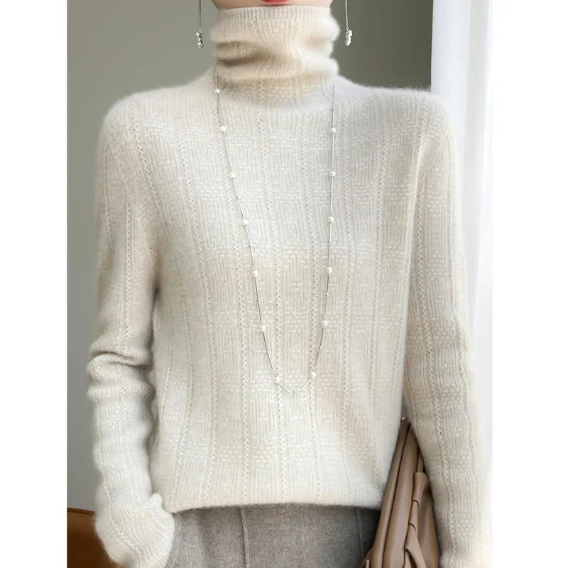 Pulóver MARISE cuello alto para mujer, cómodo y versátil, perfecto para atuendos de invierno.