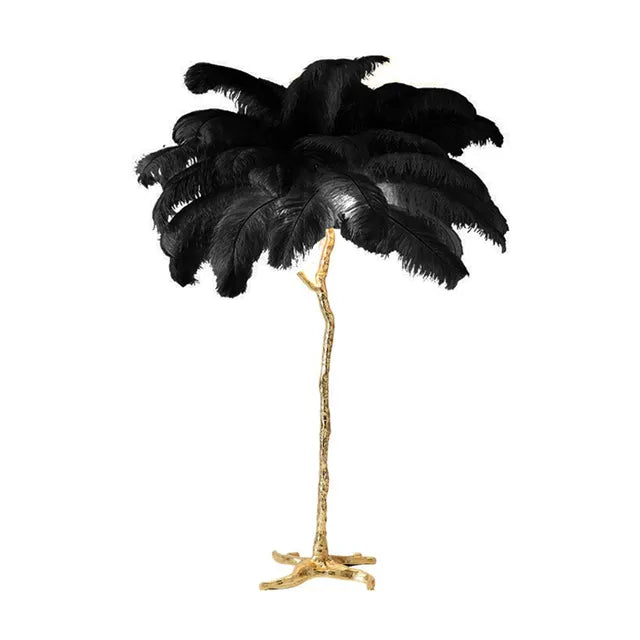 Iluminación de lujo: Lámpara de pie moderna con plumas de avestruz y elegante base de latón cobre.