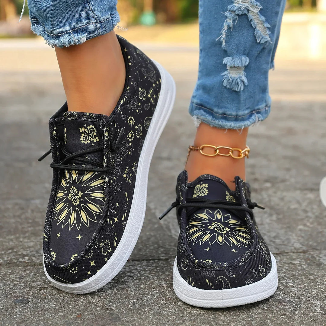 Zapatos slip-on de mujer ultraligeros para confort diario. Calzado transpirable y cómodo, ideal para actividades casuales.