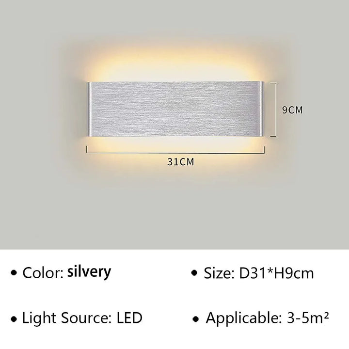 Diseño elegante de aplique LED, realzando la estética de tu hogar.