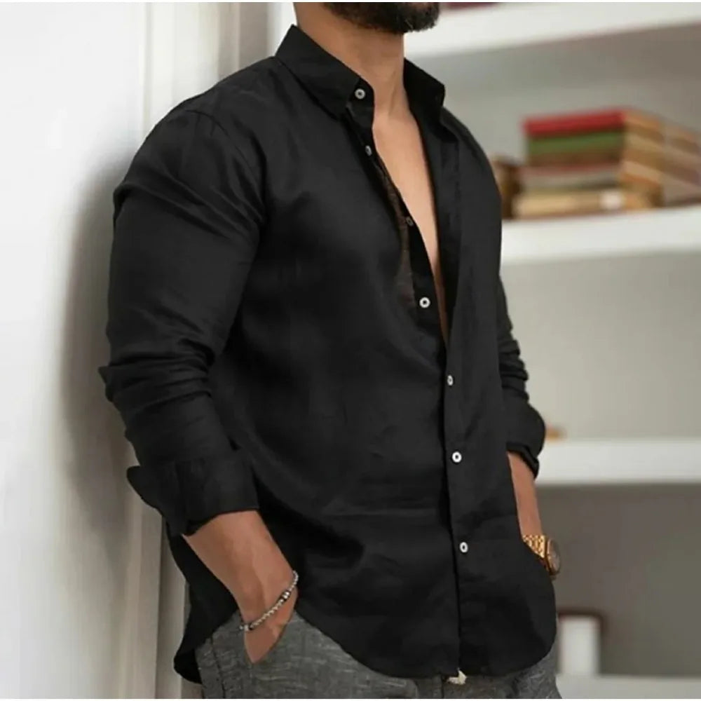 Primer plano del tejido de la Camisa Ronnie, destacando su ligereza y frescura para el verano.