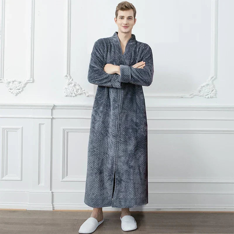 Albornoz cálido unisex con cinturón, perfecto para el hogar en invierno.