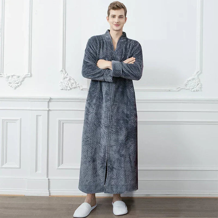 Albornoz cálido unisex con cinturón, perfecto para el hogar en invierno.