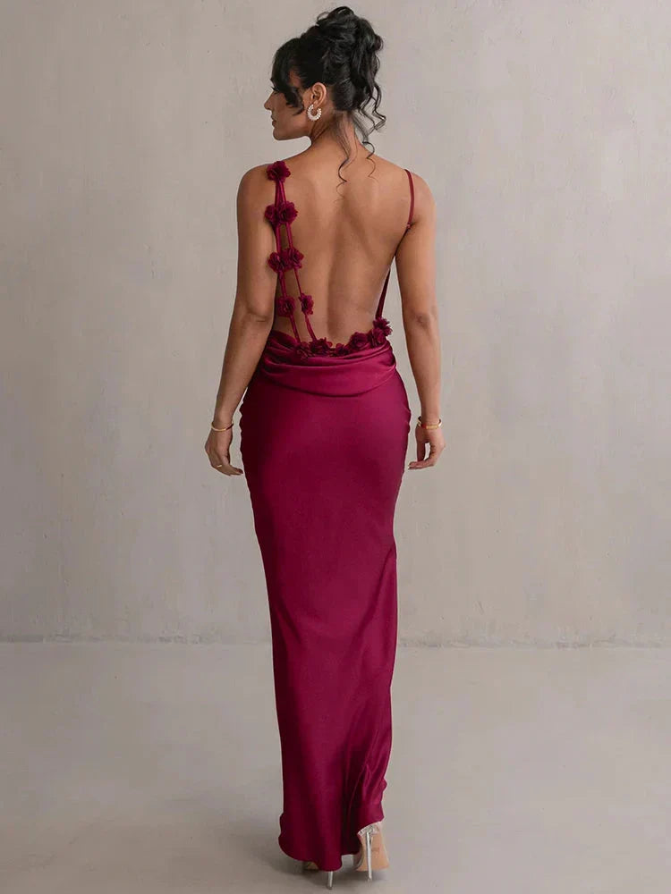 Vestido de invitada maxi con cuello cascada, perfecto para eventos elegantes.