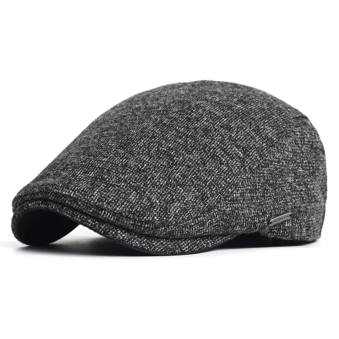 Gorra plana unisex, estilo clásico. Cómoda y elegante, accesorio esencial para tu día a día.