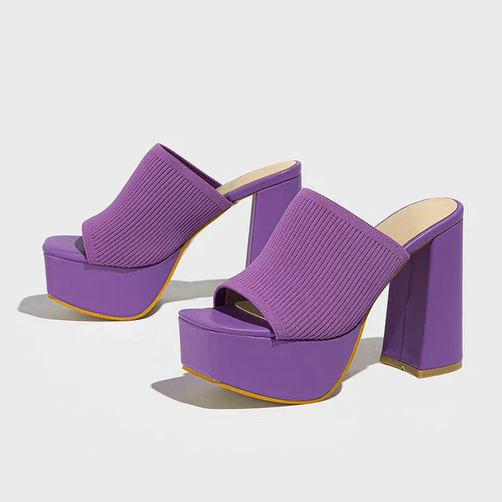Confort y estilo: sandalias de tacón bloque y plataforma para mujer, calzado moderno y versátil.