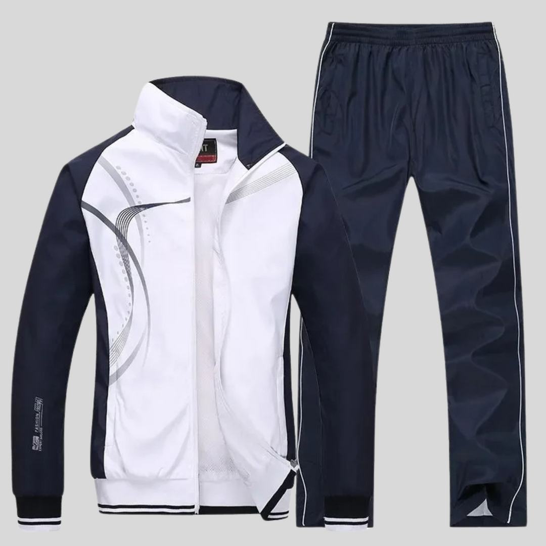Espalda del conjunto deportivo premium de hombre. Chándal cómodo y con estilo para entrenamiento o athleisure.