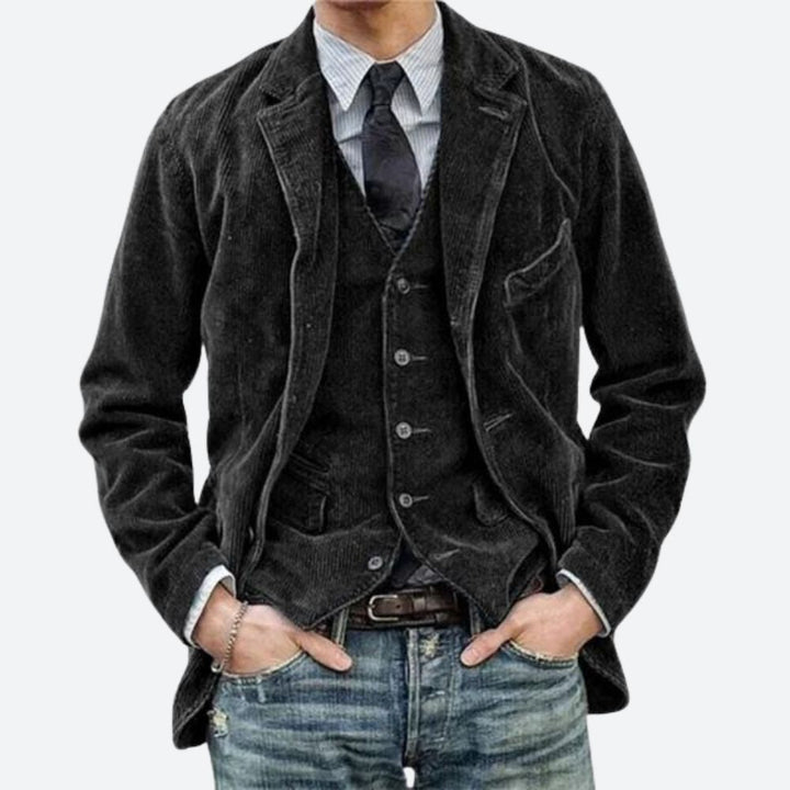 Chaqueta masculina duradera con bolsillos prácticos. Corte regular, ideal para un estilo casual de outerwear.