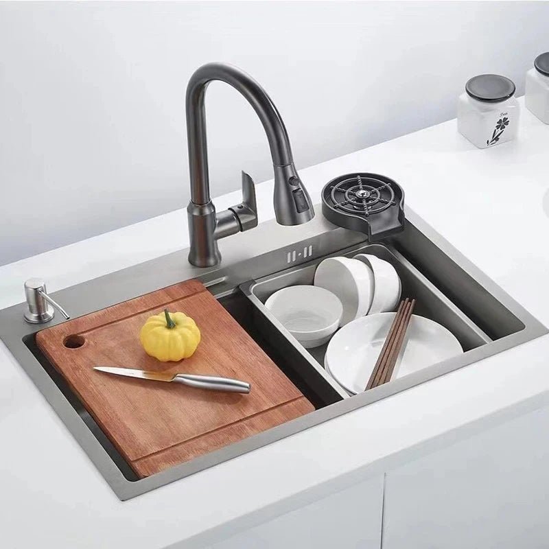 Mezclador de cocina giratorio 360°, extraíble. Moderniza tu cocina con este accesorio funcional.