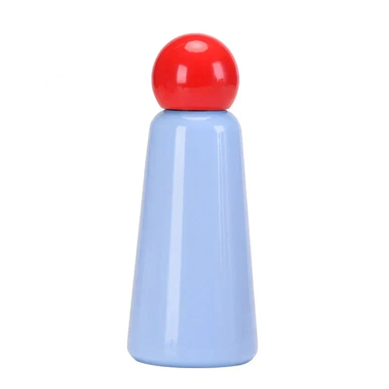 Botella de acero bicolor para agua, térmica y reutilizable, con diseño elegante y funcional.