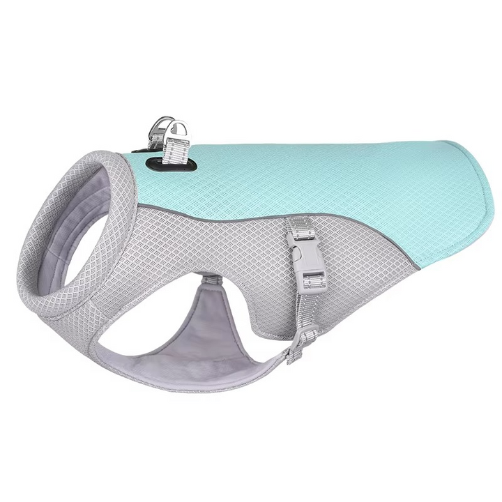 Chaleco enfriador para perros, ideal para mantener a tu mascota fresca en verano. Arnés seguro y cómodo.