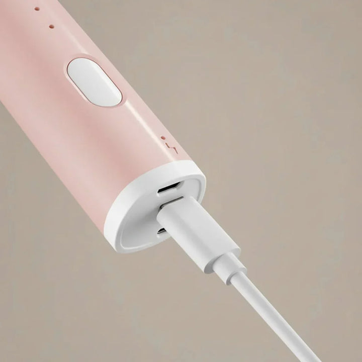 Batidora eléctrica de mano con 3 velocidades, USB recargable. Acero inoxidable, ideal para café y repostería.