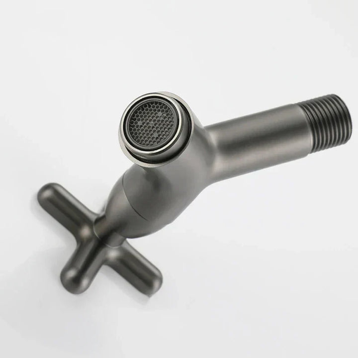 Elegante grifo negro de latón macizo para agua fría. Instalación en pared para cocina y baño.