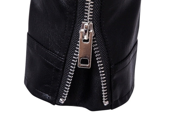 Prenda urbana VIGGO: cazadora de invierno ajustable para hombre, estilo atrevido biker, moda masculina.