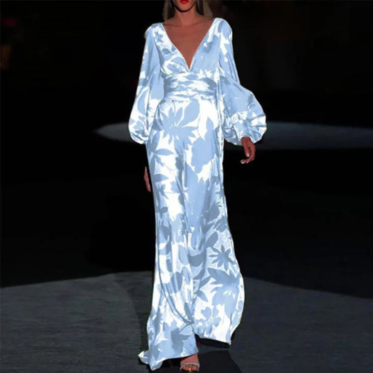 Vestido largo elegante para mujer, escote V profundo, ideal para noche, fiesta o gala. Silueta fluida.